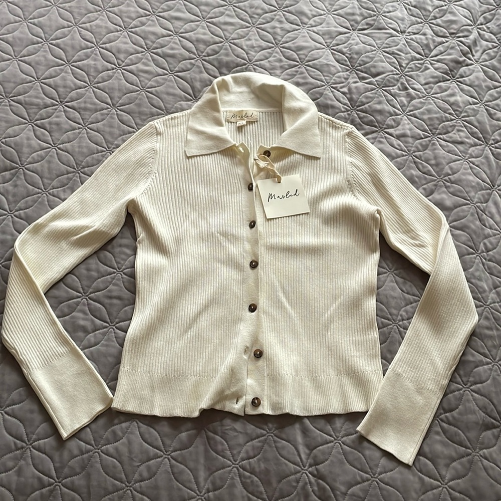 NWT Beautiful Cream Button Down top